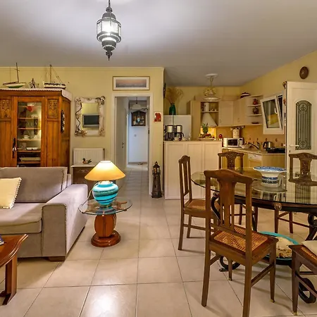 Maria's Seaside - House With 3 In Marathon, With Wonderful Марафон