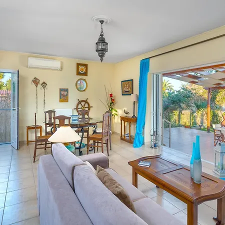 Maria's Seaside - House With 3 In Marathon, With Wonderful Апартаменты