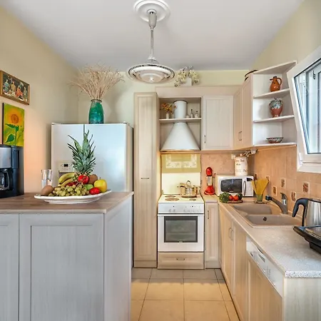 Maria's Seaside - House With 3 In Marathon, With Wonderful Марафон