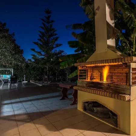 Апартаменты Maria's Seaside - House With 3 In Marathon, With Wonderful Марафон