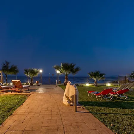 Апартаменты Maria's Seaside - House With 3 In Marathon, With Wonderful *